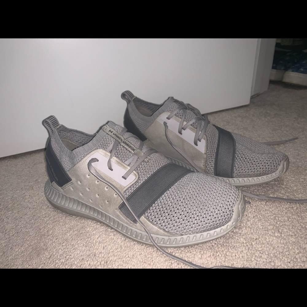 Under Armour tennis shoes